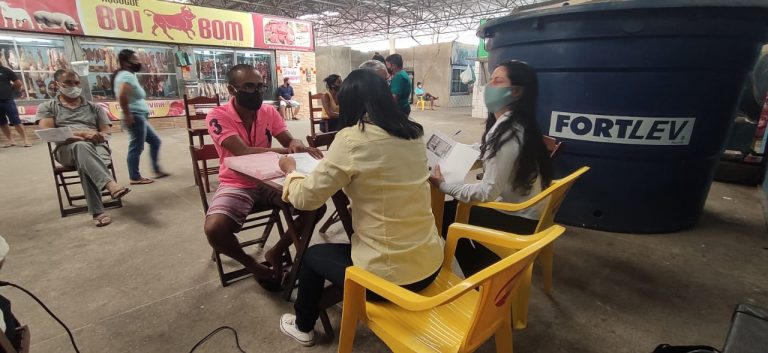 Comerciantes da nova área coberta do mercadão passam por recadastramento