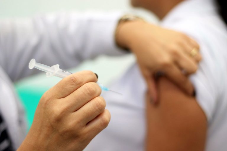 Prefeitura divulga cronograma de vacinação de 23 a 29 de março
