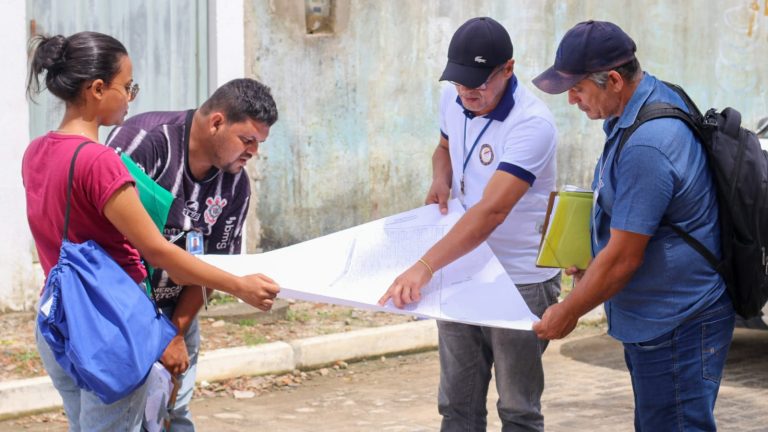 Prefeitura realiza cadastro socioeconômico em bairro teixeirense para regularização fundiária; entenda como funciona o serviço