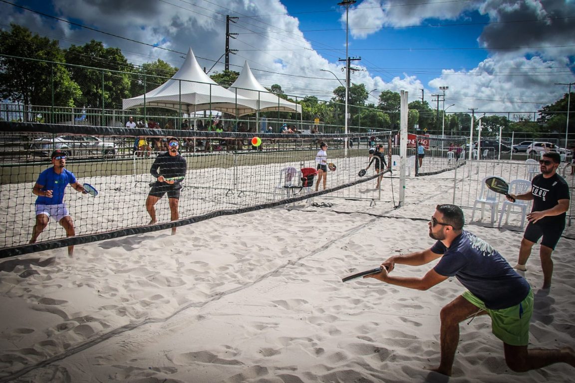 SC terá dez novas arenas esportivas para prática de beach tennis; veja onde