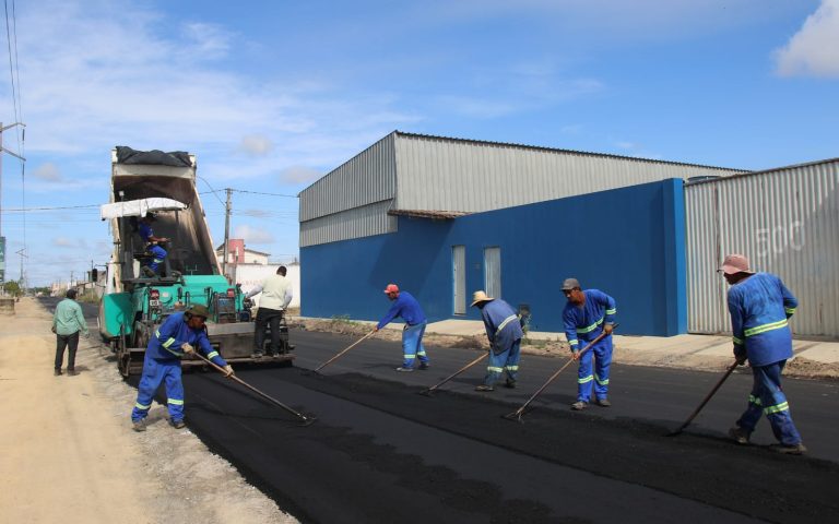 Obra na Avenida das Galáxias avança; confira