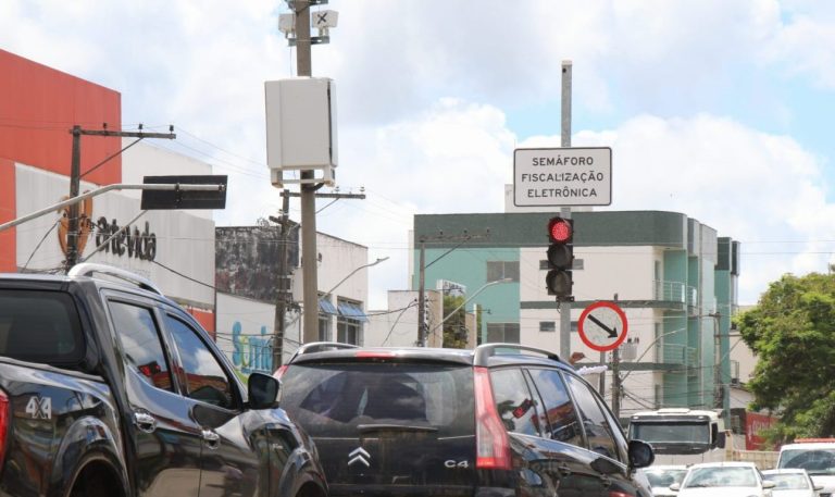 Teixeira de Freitas registra redução em acidentes de trânsito após funcionamento de radares; entenda