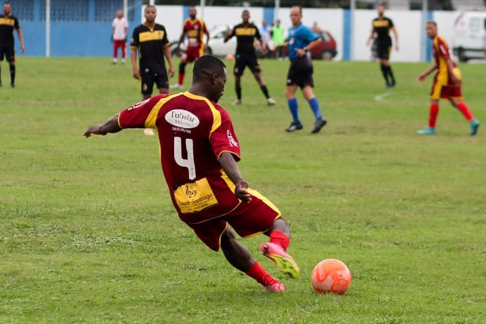 Abertura oficial do Campeonato Municipal de Futebol ocorreu no sábado (02); confira o placar