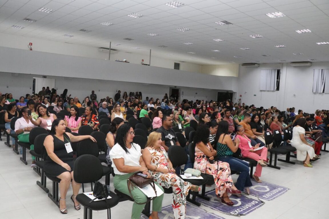 Conferência Municipal de Educação de 2023 discute os rumos da educação em Teixeira de Freitas 1 1 22