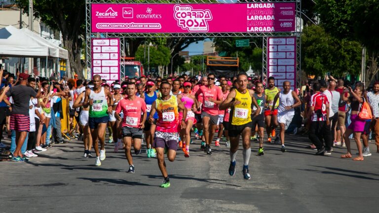 8ª edição da Corrida Rosa ocorreu no domingo (01); confira