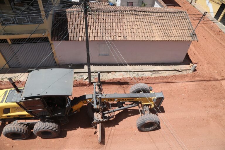 Prefeitura prossegue com obras no entorno do Shopping Teixeira Mall