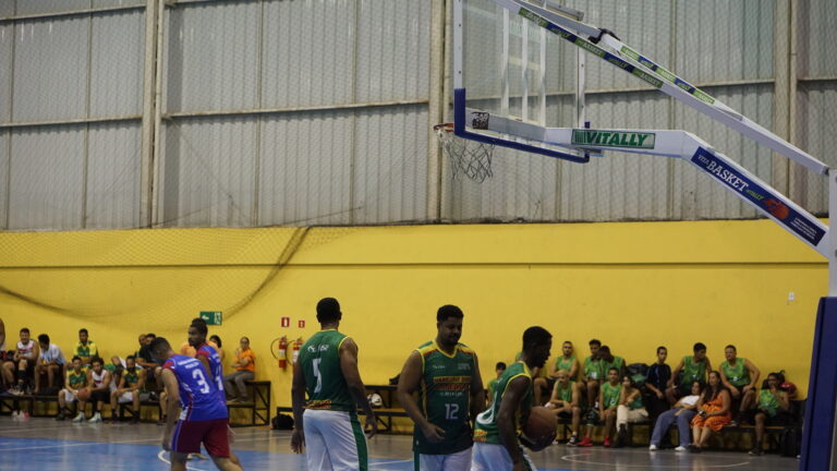 Festival Programa Esporte Integrativo: Desafio de Basquete destaca benefícios do esporte aos atletas teixeirenses