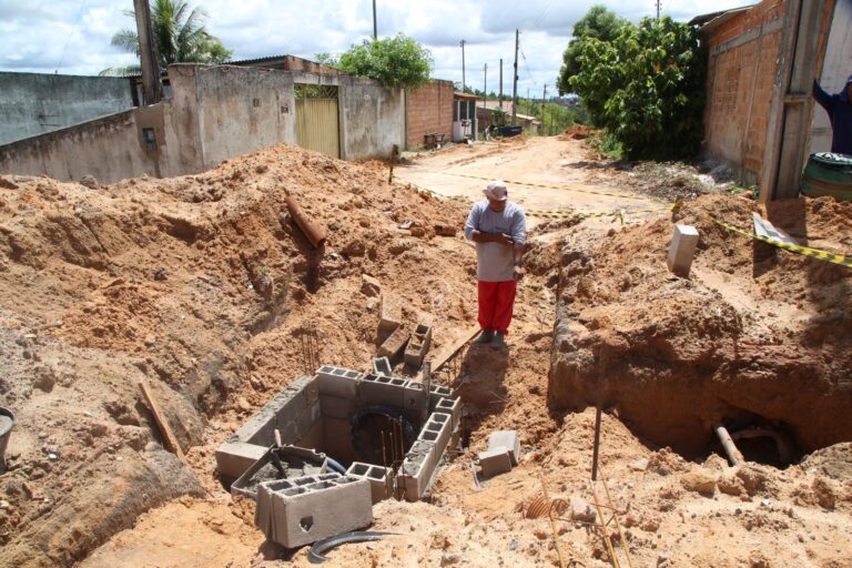 Prefeitura prossegue com obras no bairro Santa Rita