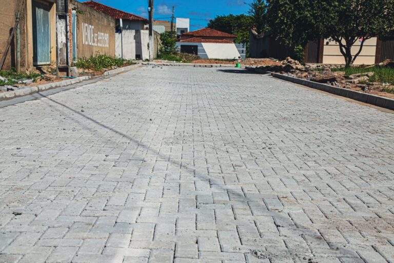 Prefeitura avança com pavimentação do bairro Kaikan