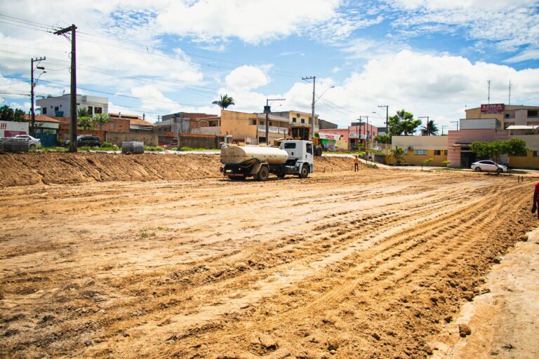 Prefeitura inicia obras de praça no Parque Municipal da Biquinha