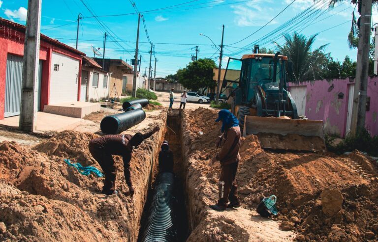 Prefeitura inicia obras no bairro Ouro Verde