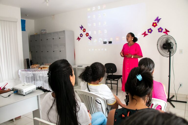 Inclusão e empoderamento: CREAS promoveu evento para usuárias da unidade em celebração ao Mês da Mulher