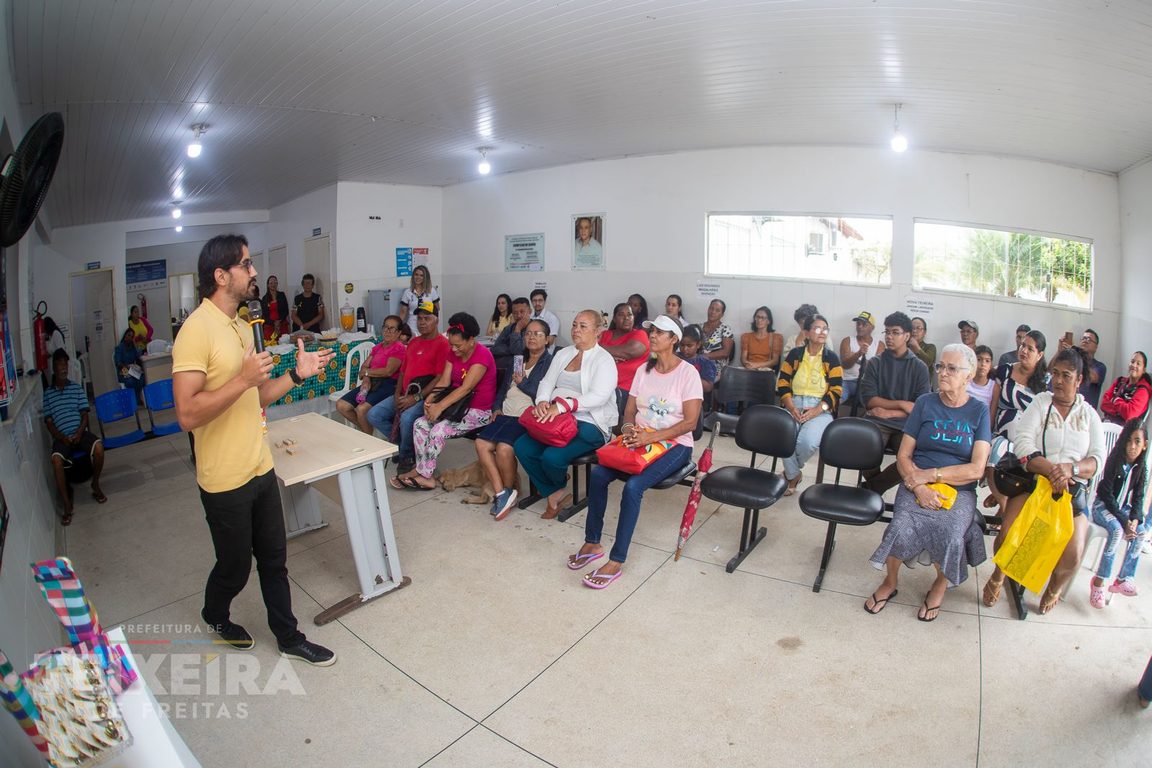 Setembro Amarelo orienta sobre saúde mental no Complexo Ubirajara, em Teixeira de Freitas (BA) 9 Público participa de atividade sobre saúde mental