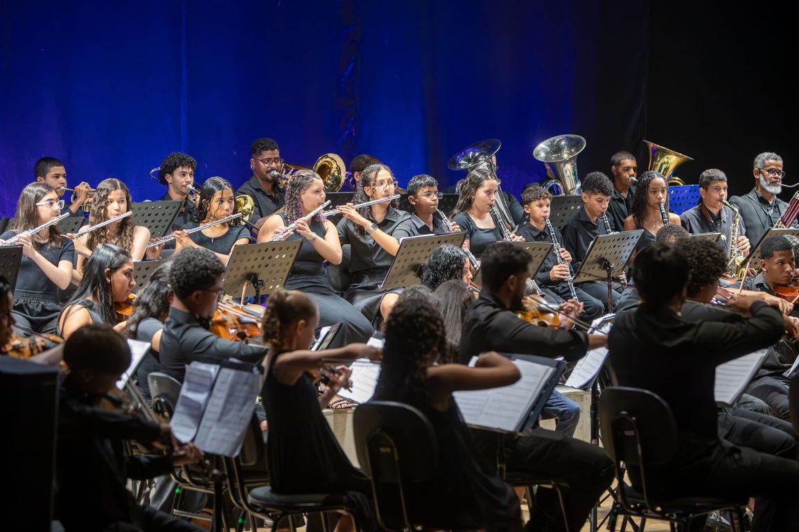 NEOJIBA comemora sete anos de atuação em Teixeira de Freitas com concertos no Teatro Escola 17 WhatsApp Image 2026 10 08 at 08.06.40