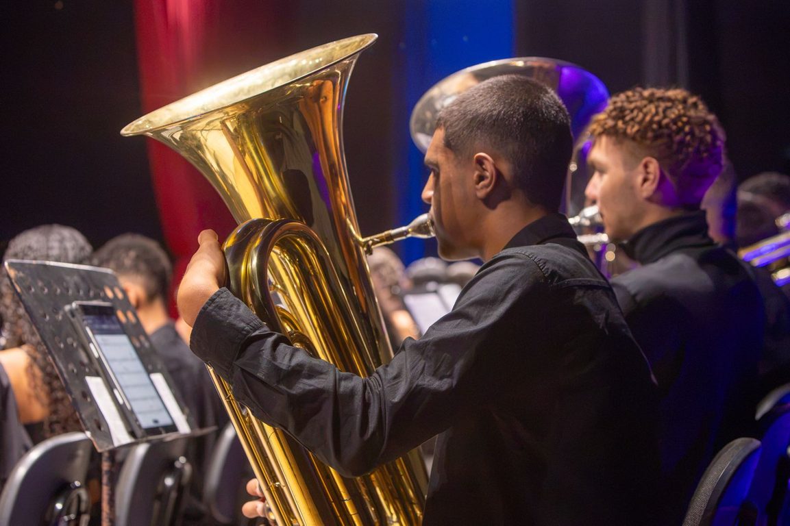 NEOJIBA comemora sete anos de atuação em Teixeira de Freitas com concertos no Teatro Escola 14 WhatsApp Image 2026 10 08 at 08.06.42 1