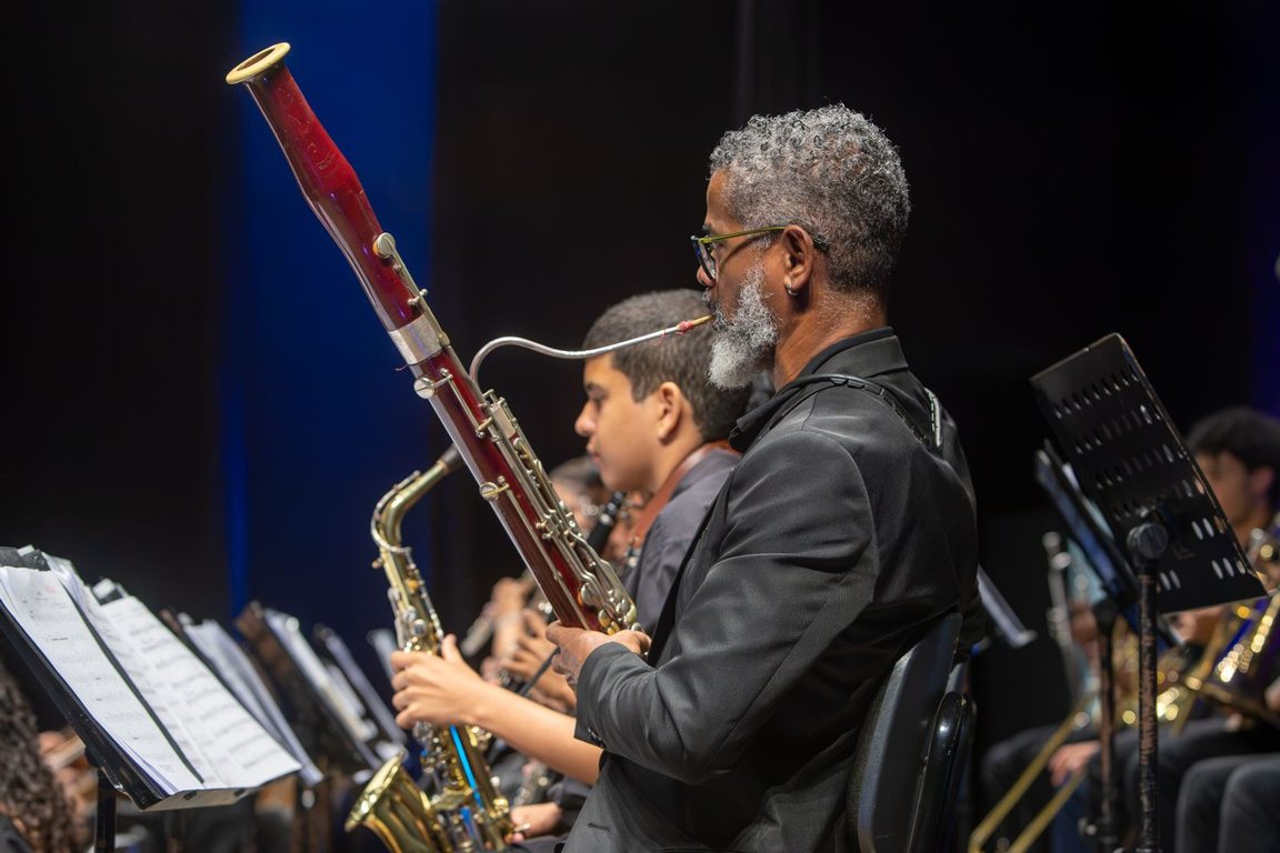 NEOJIBA comemora sete anos de atuação em Teixeira de Freitas com concertos no Teatro Escola 16 WhatsApp Image 2026 10 08 at 08.06.42